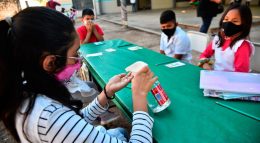 Regresan hoy los docentes a las escuelas